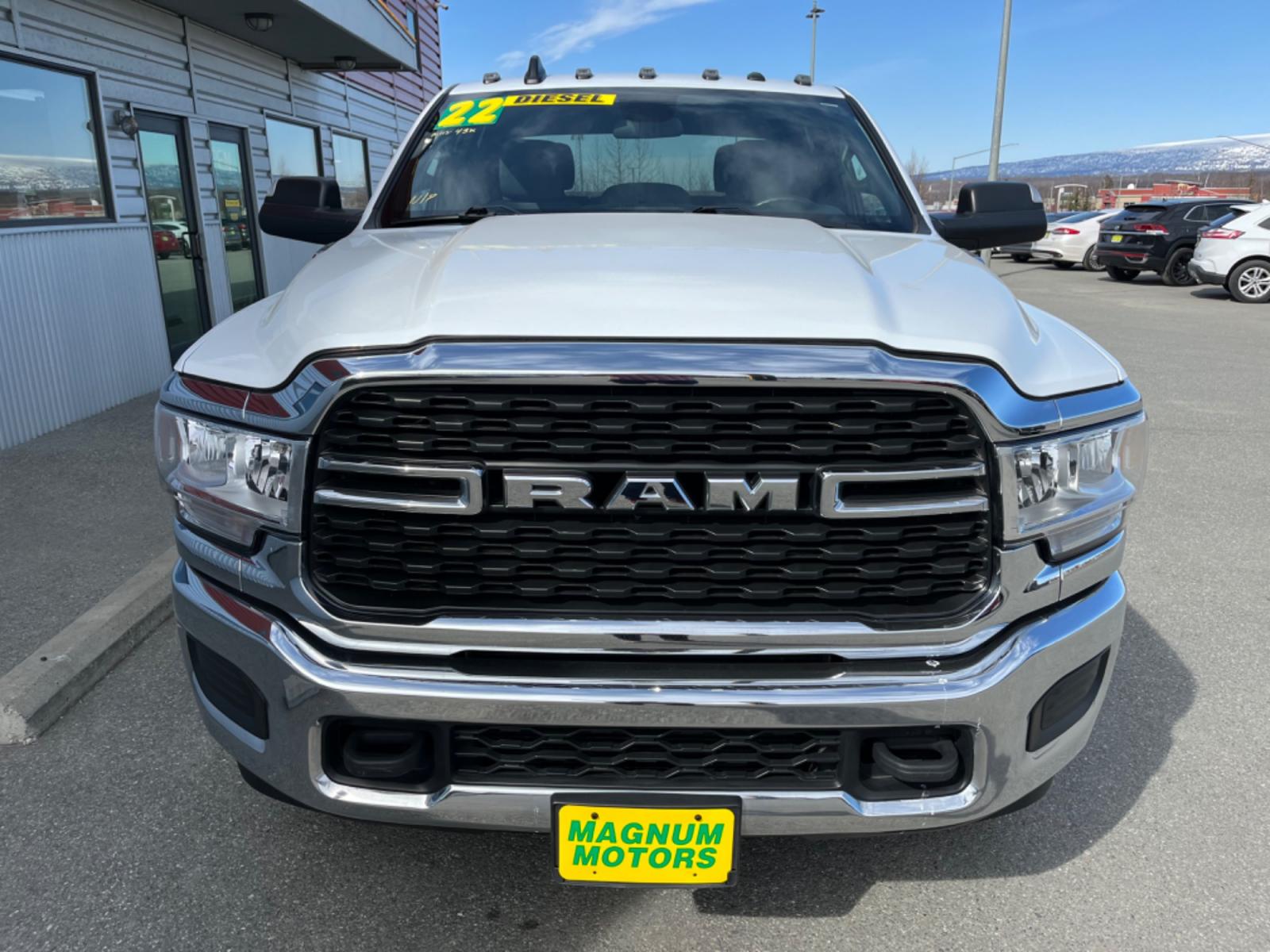 2022 WHITE /Black RAM 3500 BIG HORN (3C63RRHL6NG) with an 6.7L engine, Automatic transmission, located at 1960 Industrial Drive, Wasilla, 99654, (907) 274-2277, 61.573475, -149.400146 - Photo #6